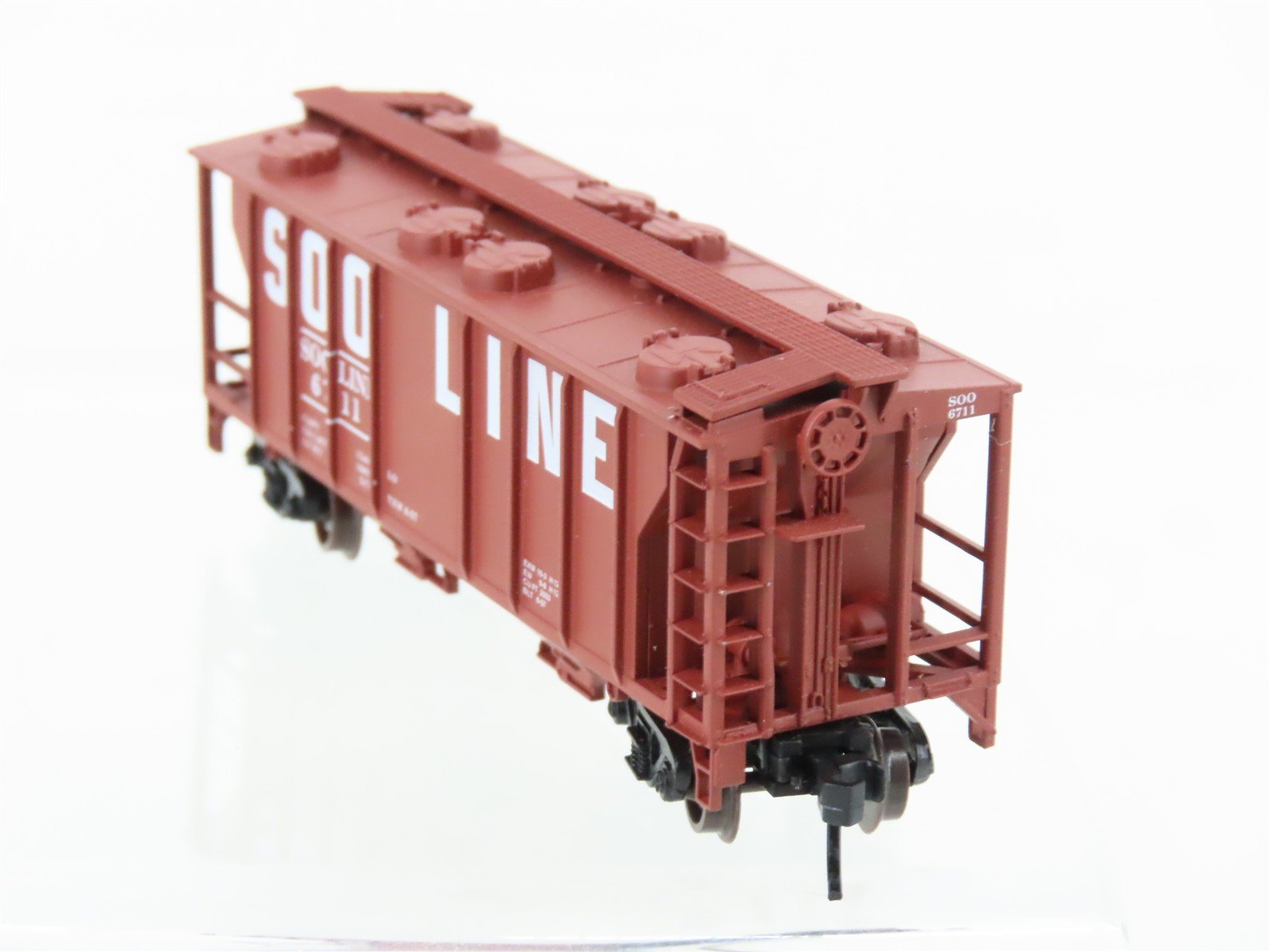 N Scale Atlas 3163 SOO Line 2-Bay Covered Hopper #6711