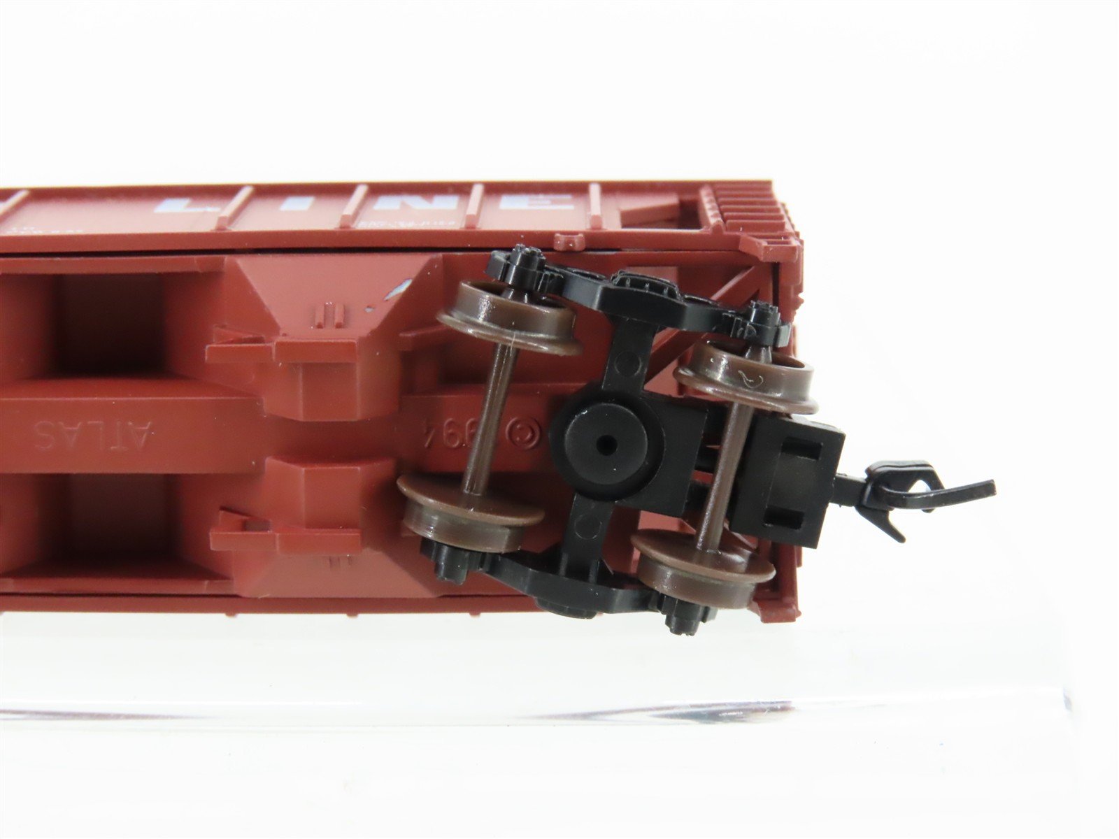 N Scale Atlas 3163 SOO Line 2-Bay Covered Hopper #6711