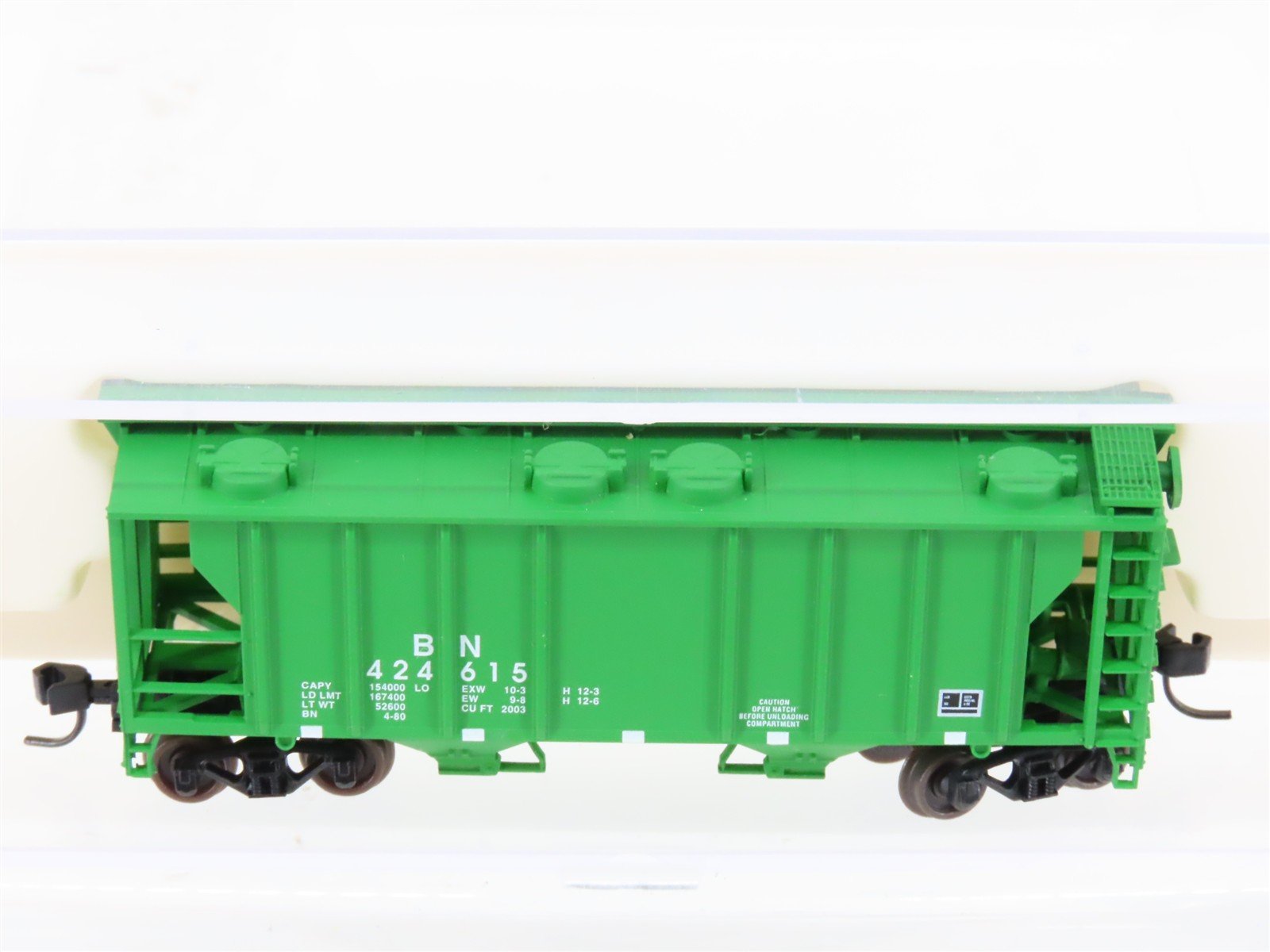 N Scale Atlas 3152 BN Burlington Northern Railroad 2-Bay Covered Hopper #424615