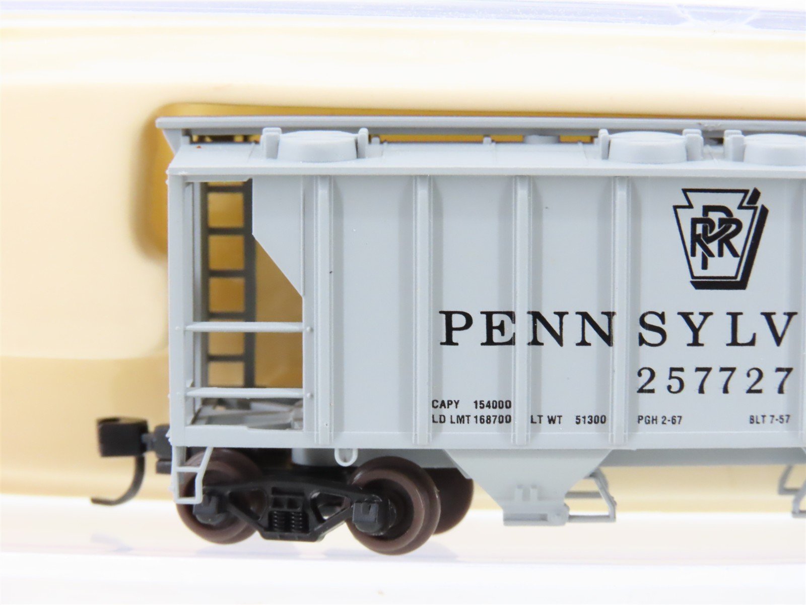 N Scale Atlas 31562 PRR Pennsylvania Railroad 2-Bay Covered Hopper #257727