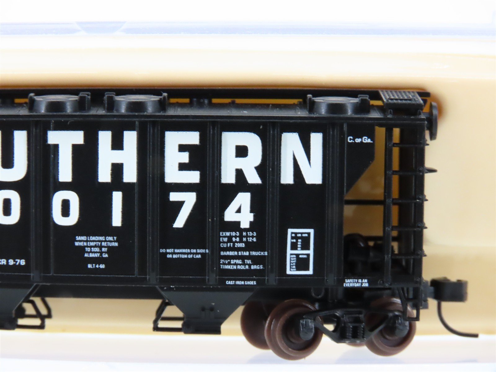 N Scale Atlas 31641 SOU Southern Railway 2-Bay Covered Hopper #900174