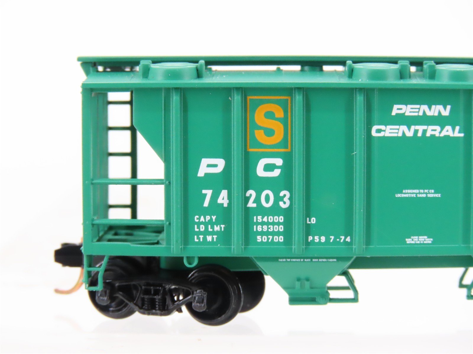 N Scale Atlas 31761 PC Penn Central Railroad 2-Bay Covered Hopper #74203