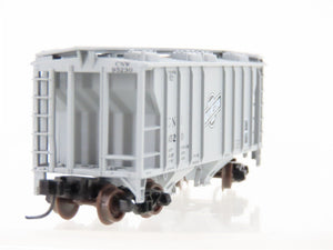 N Scale Atlas 31801 CNW Chicago North Western 2-Bay Covered Hopper #95230