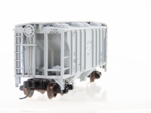 N Scale Atlas 31801 CNW Chicago North Western 2-Bay Covered Hopper #95230