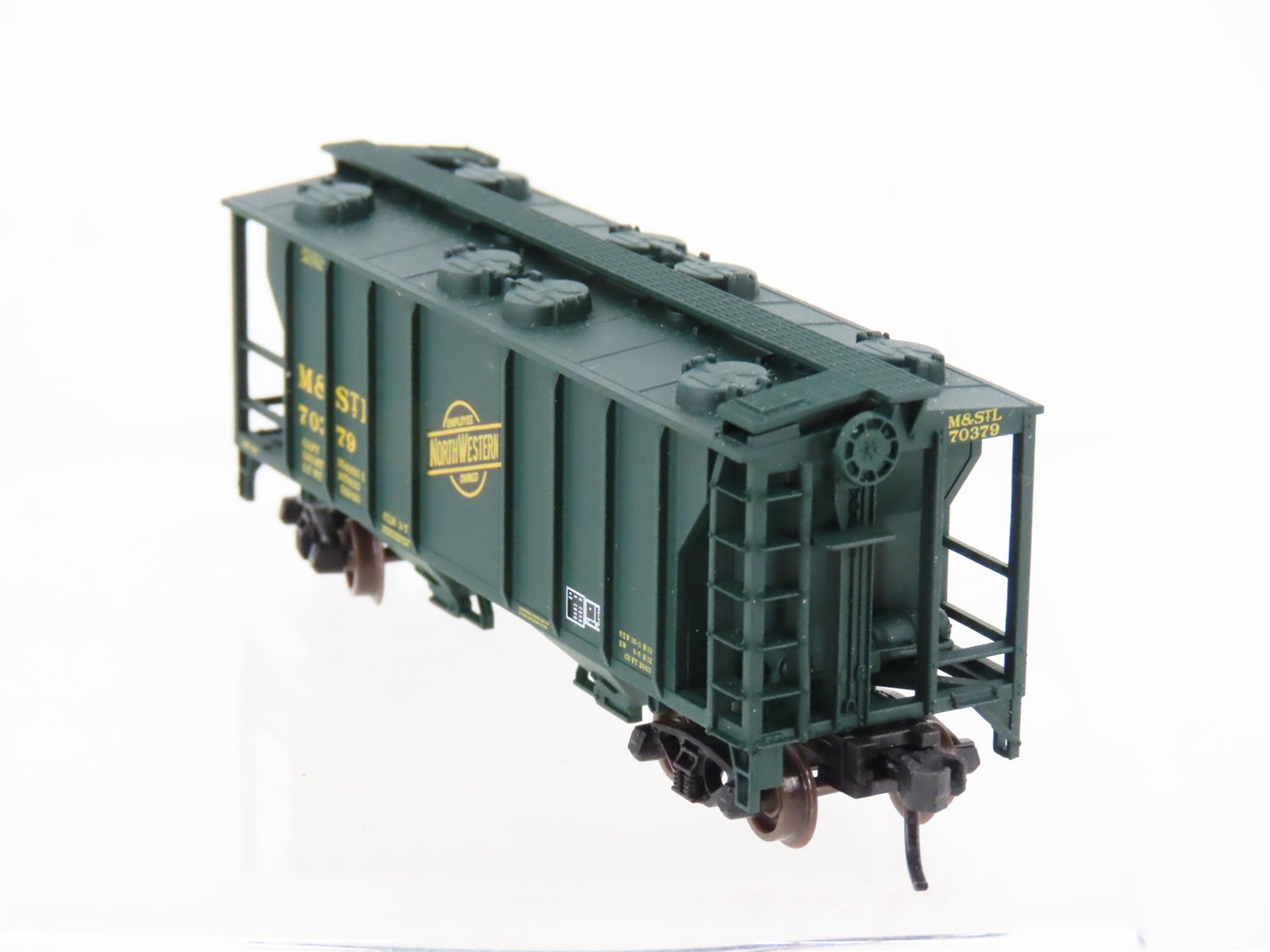 N Atlas 31806 M&STL C&NW Chicago & North Western 2-Bay Covered Hopper #70379