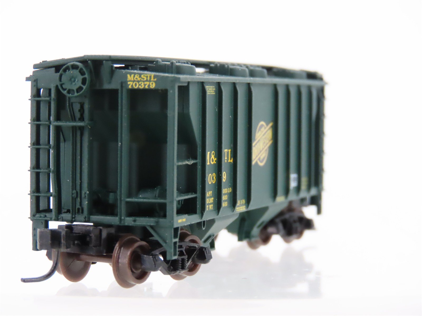 N Atlas 31806 M&STL C&NW Chicago & North Western 2-Bay Covered Hopper #70379