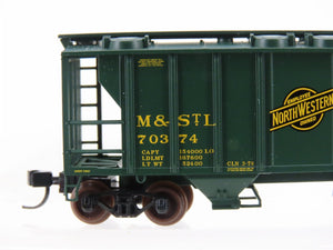 N Scale Atlas 31807 M&STL CNW Chicago North Western 2-Bay Covered Hopper #70374