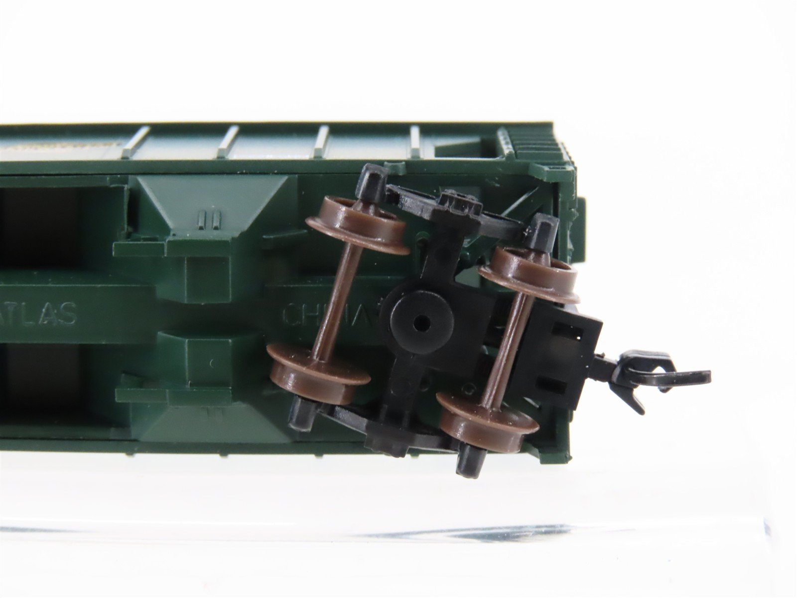 N Scale Atlas 31807 M&STL CNW Chicago North Western 2-Bay Covered Hopper #70374