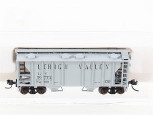 N Scale Atlas 31823 LV Lehigh Valley Railroad 2-Bay Covered Hopper #50772