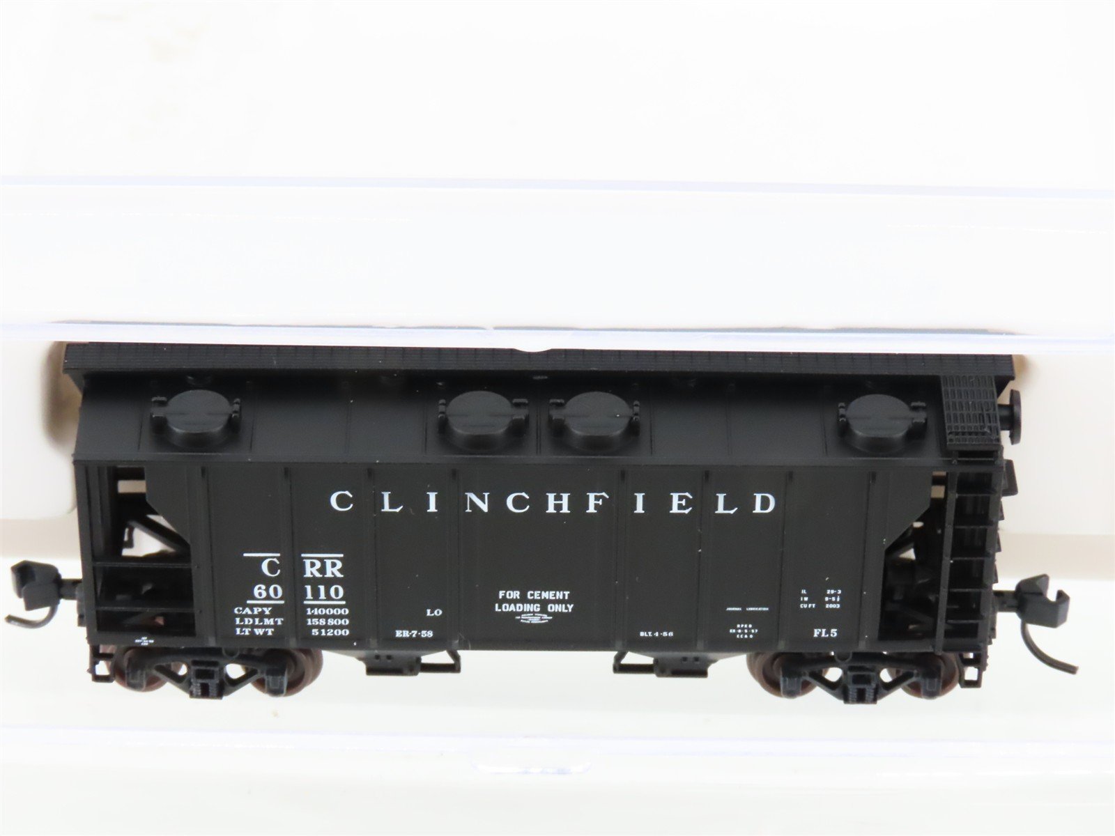 N Scale Atlas 31813 CRR Clinchfield Railroad 2-Bay Covered Hopper #60110