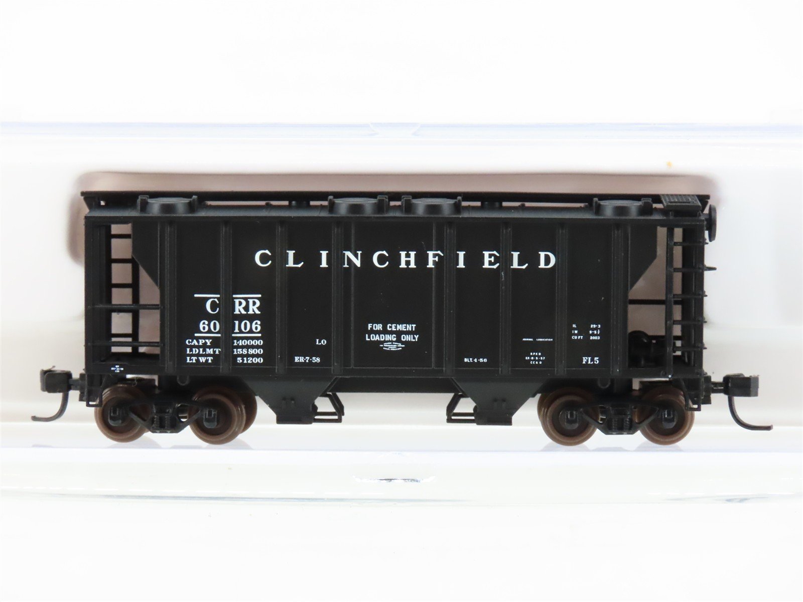 N Scale Atlas 31811 CRR Clinchfield Railroad 2-Bay Covered Hopper #60106