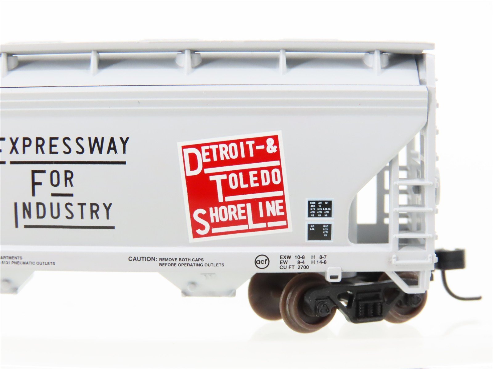 N Scale Atlas 39102 D&TS Detroit & Toledo Shoreline 2-Bay Covered Hopper #2648