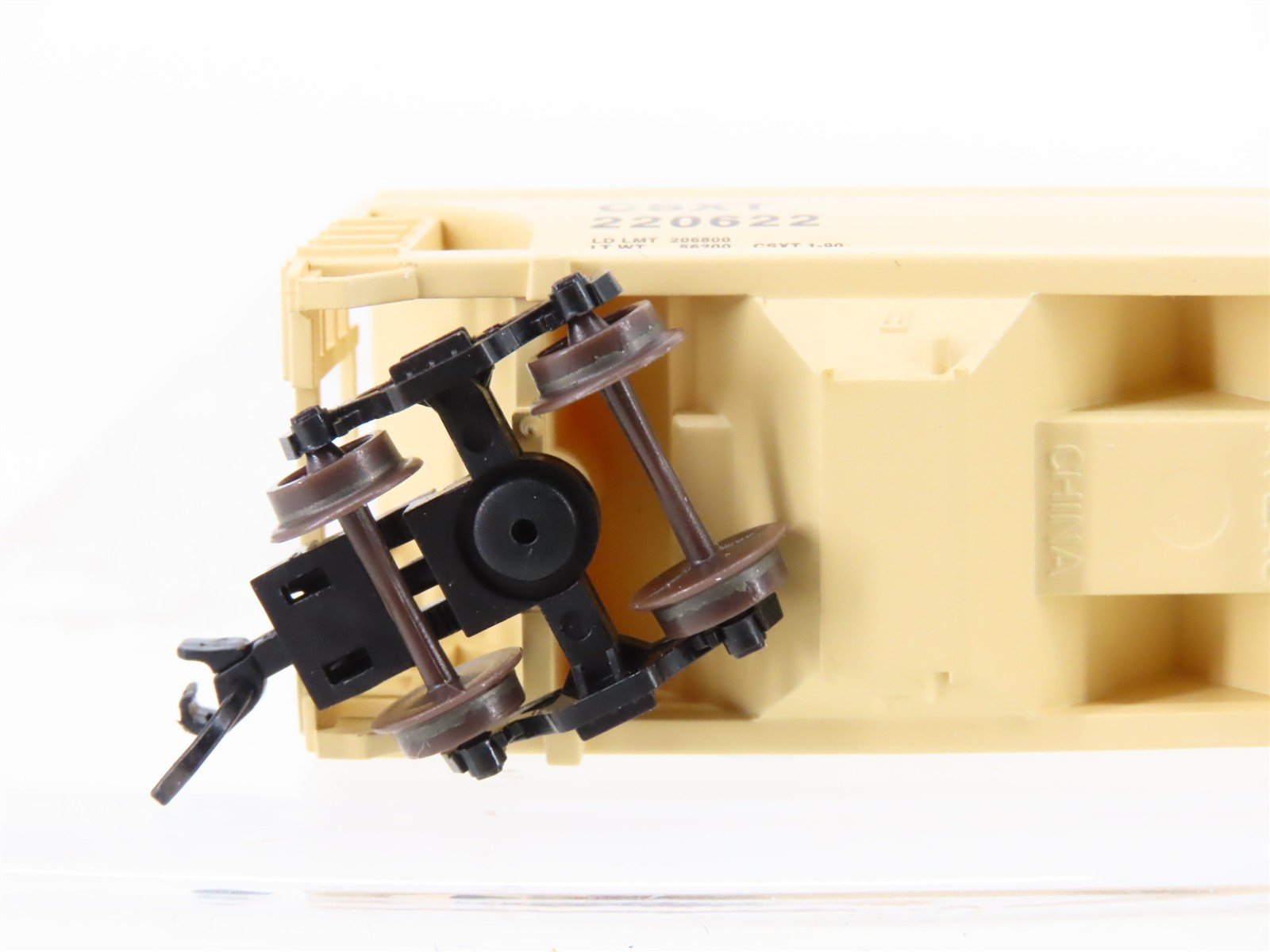 N Scale Atlas 39163 CSXT 2-Bay Covered Hopper #220622