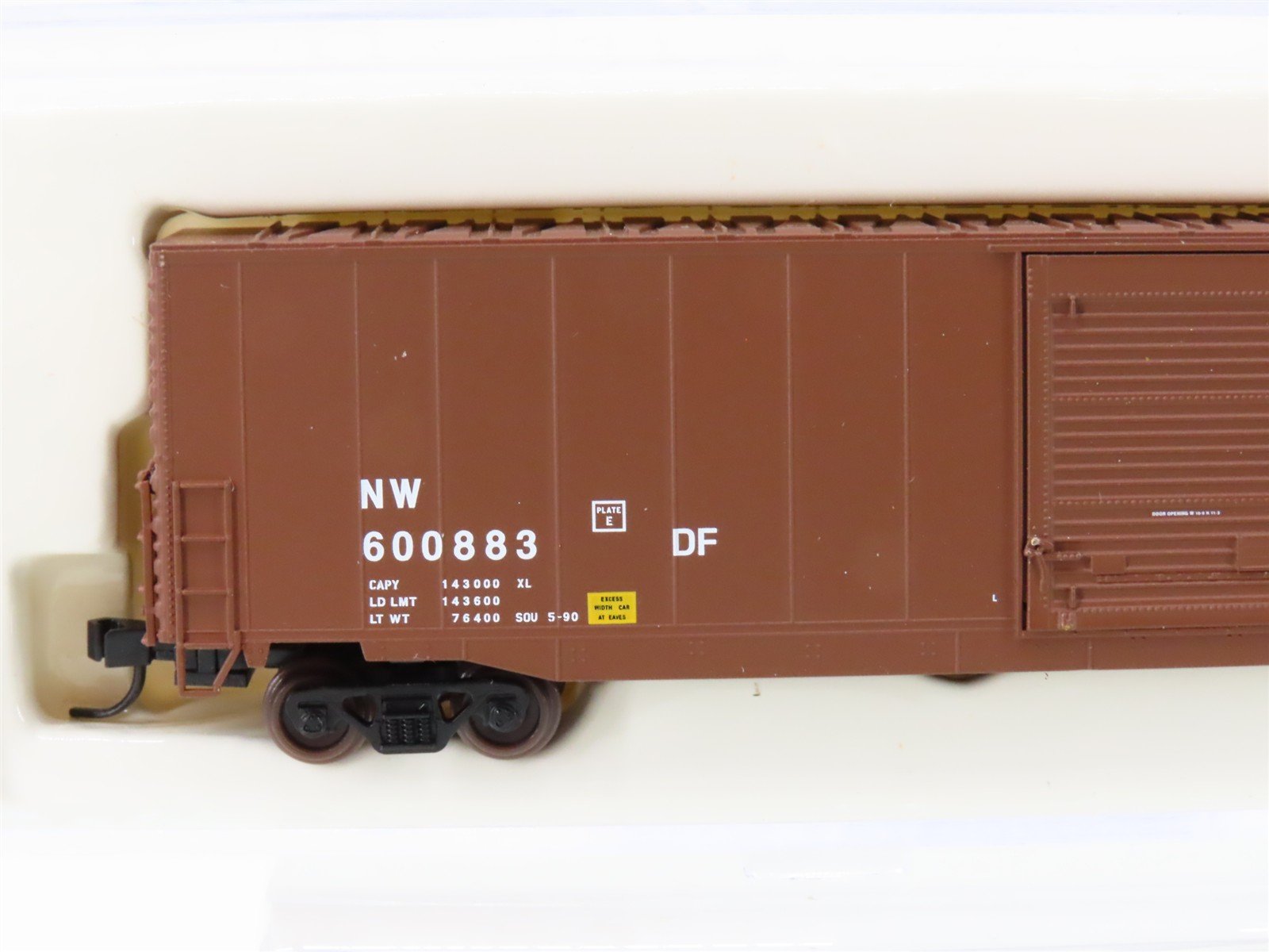 N Scale Atlas 37372 NW Norfolk & Western 60' Single Door Box Car #600883