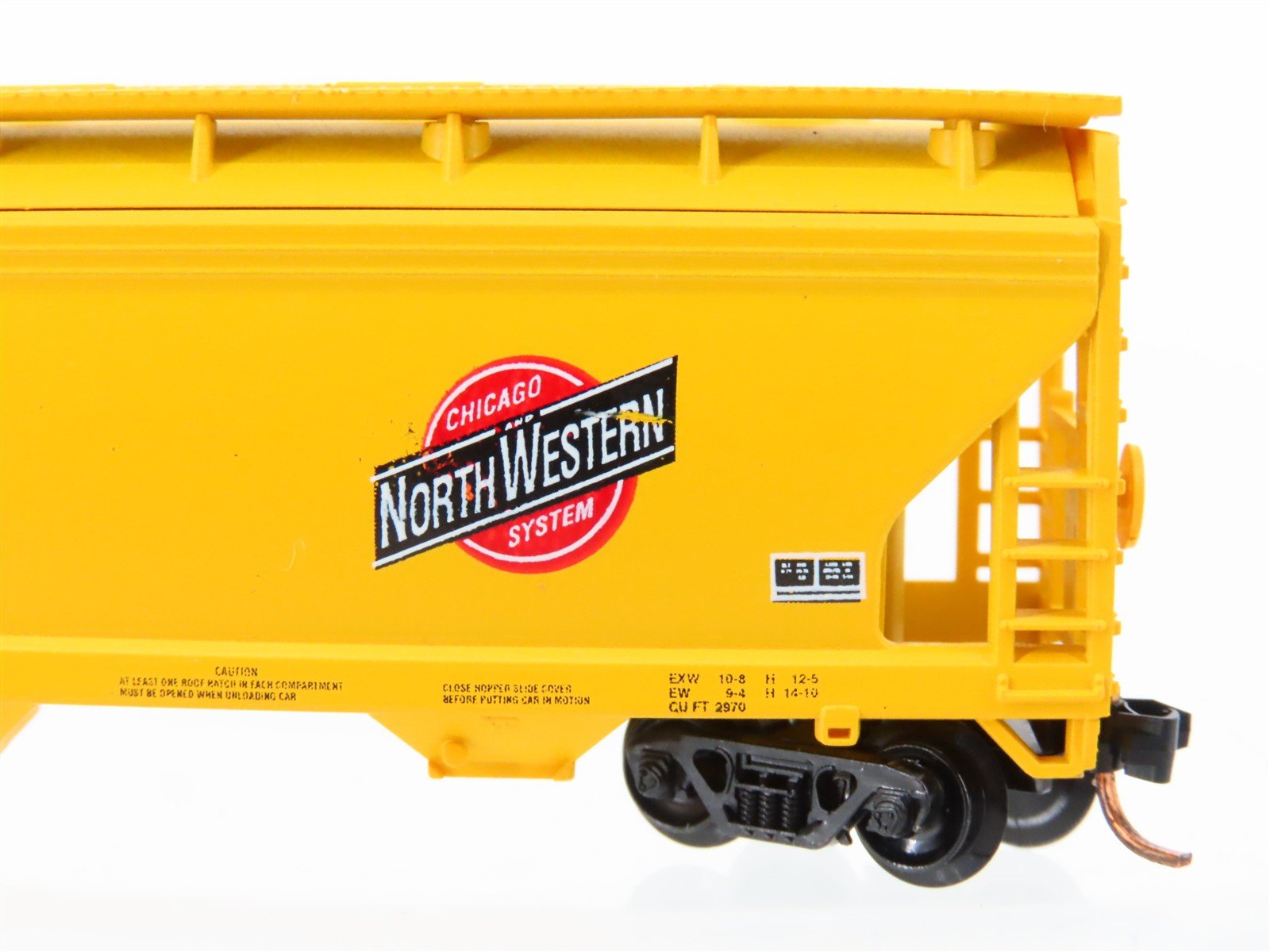 N Scale Atlas 3913 CNW Chicago North Western 2-Bay Centerflow Hopper #175255