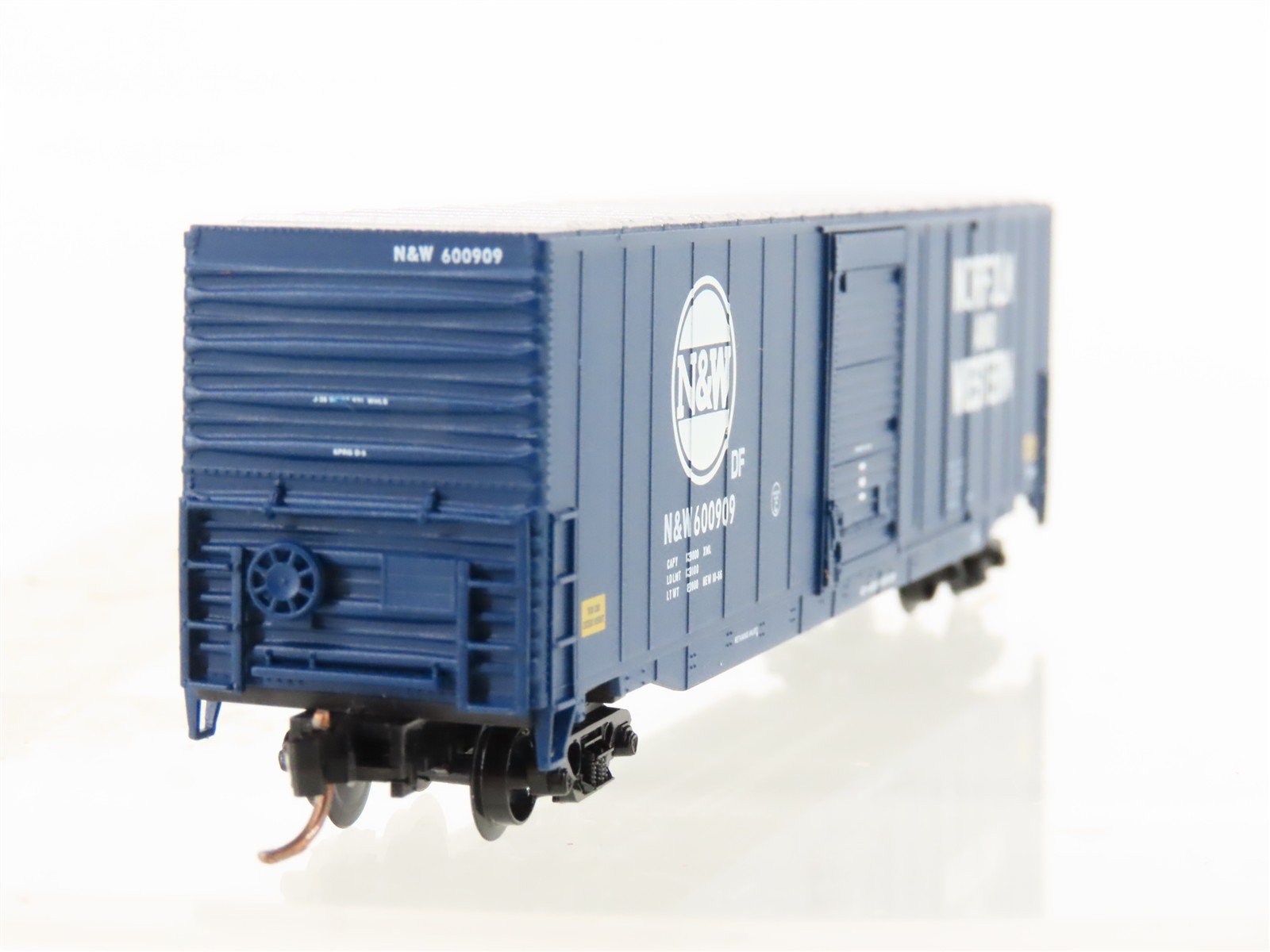 N Scale Atlas 37241 N&W Norfolk & Western 60' Auto Parts Box Car #600909