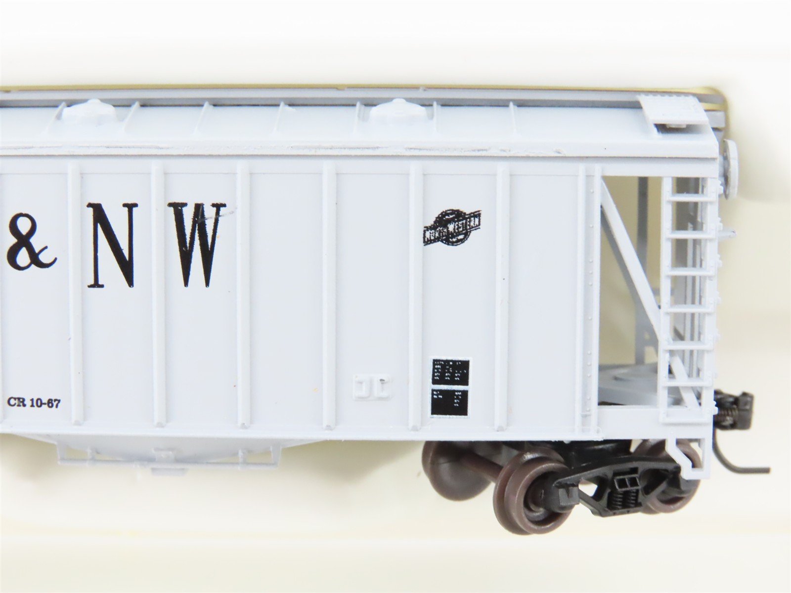 N Scale Atlas 3855 CNW Chicago & North Western GATX Airslide Hopper #69667