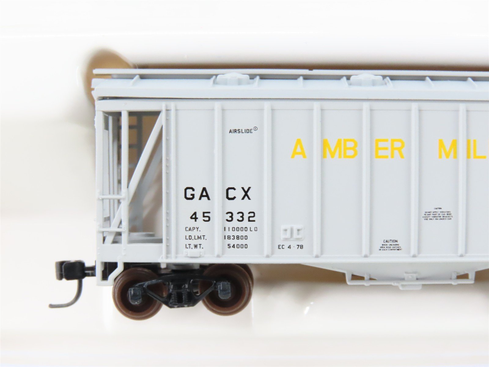 N Scale Atlas 38681 GACX Amber Milling GATX Airslide Covered Hopper #45332