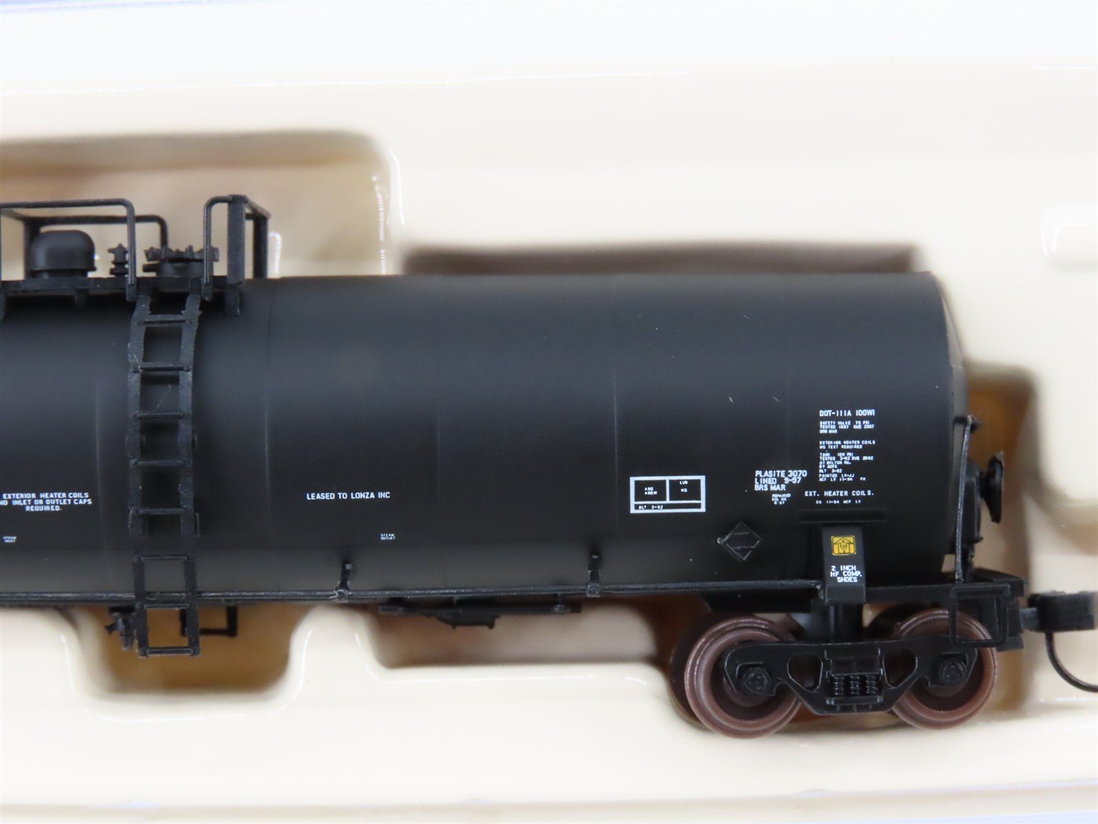 N Scale Atlas 30861 ACFX Lonza Inc ACF 23,500 Gallon Tank Car #75446