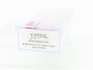 N Scale Atlas 50000012 DUPX Dupont Alathon 4-Bay Covered Hopper #37234