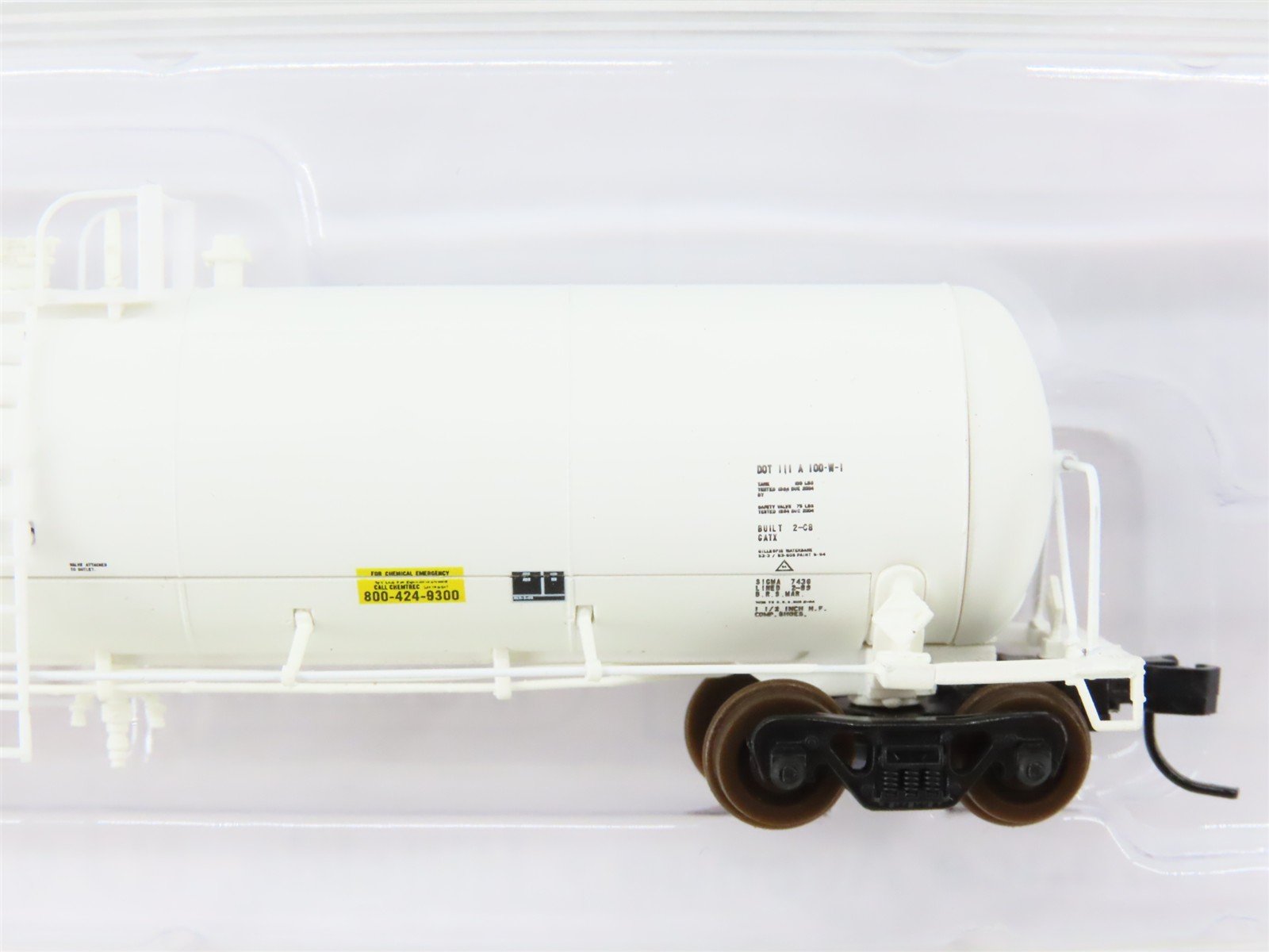 N Scale Atlas 50000196 DOWX Dow Chemical GATX 20,700 Gallon Tank Car #4743