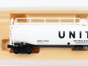 N Scale Atlas 37091 SHPX United Petroleum 33,000 Gallon Tank Car #17202