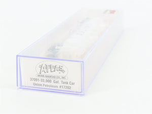 N Scale Atlas 37091 SHPX United Petroleum 33,000 Gallon Tank Car #17202