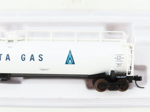 N Scale Atlas 37152 SHPX Delta Gas Inc. 33,000 Gallon Tank Car #17041