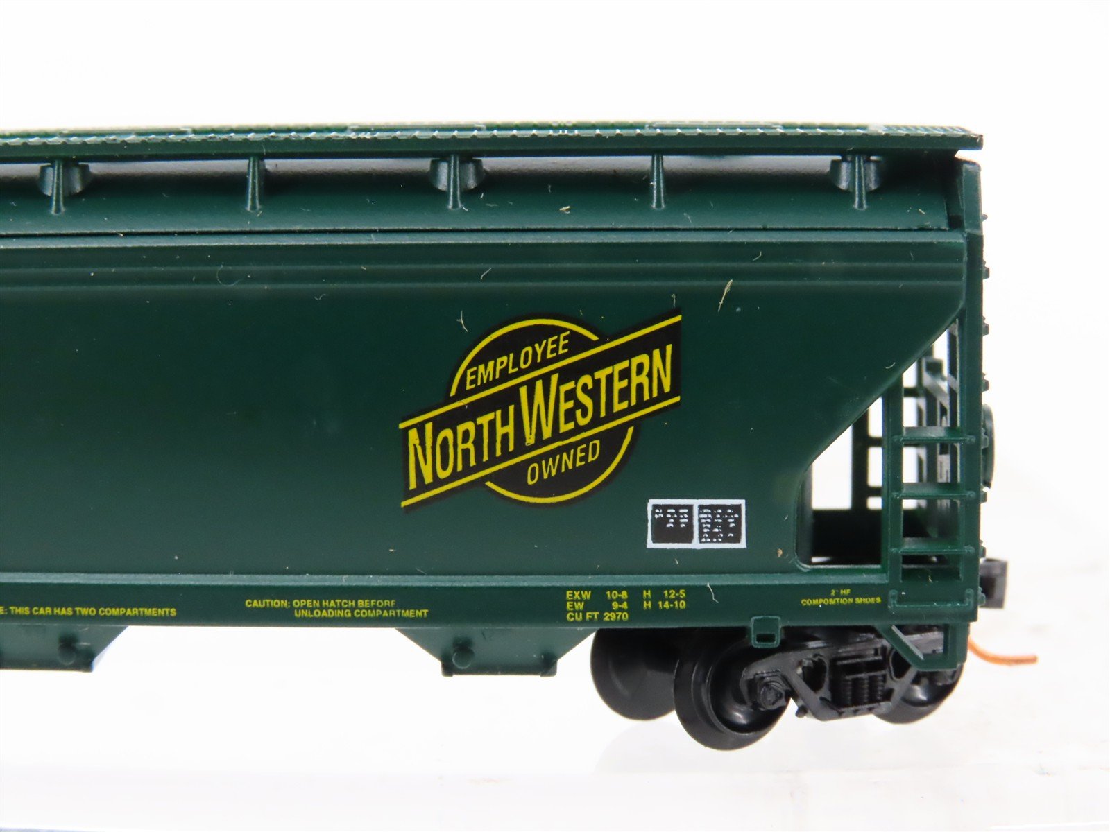 N Scale Atlas CNW Chicago & North Western 2-Bay Covered Hopper #96726