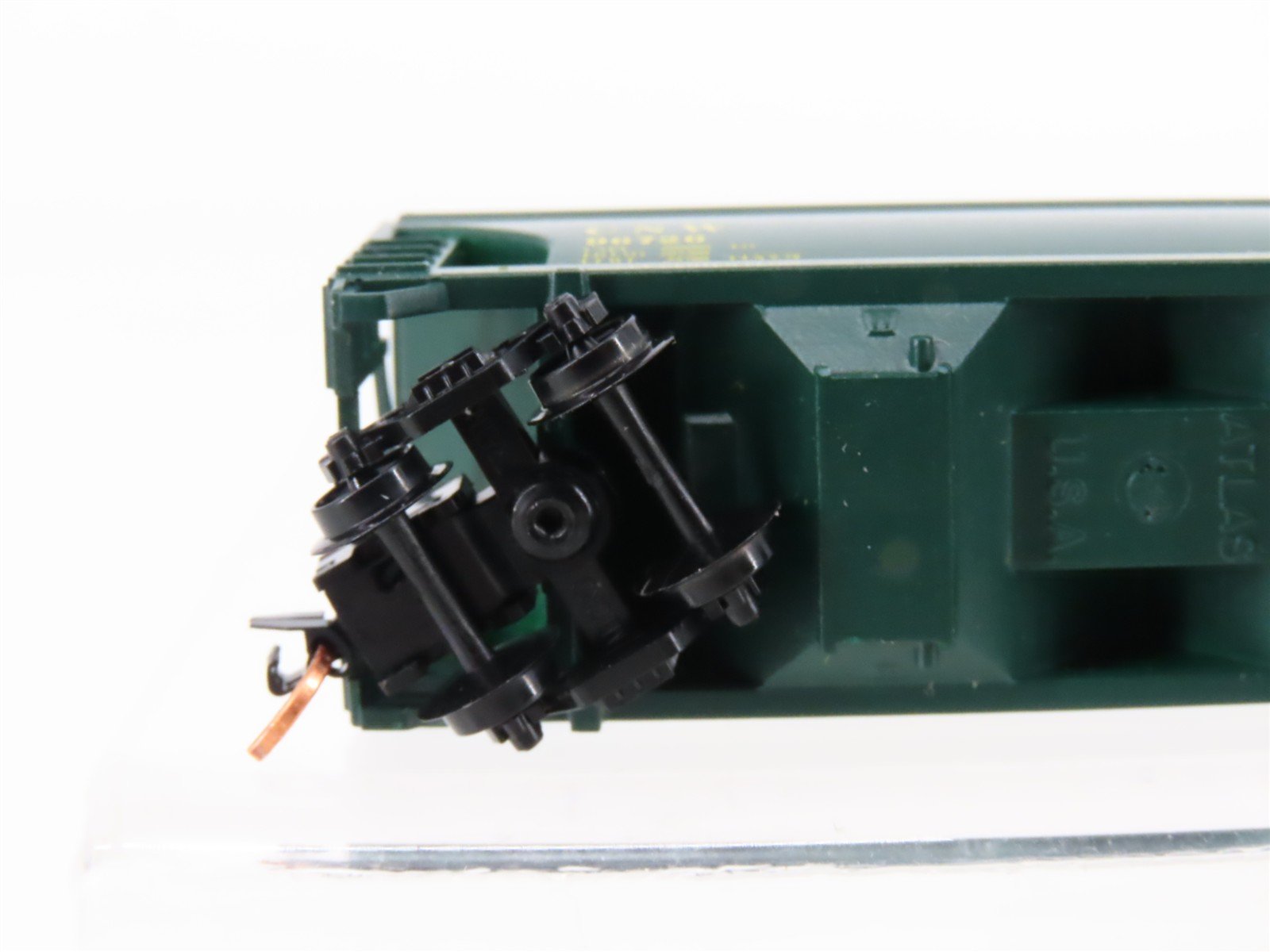 N Scale Atlas CNW Chicago & North Western 2-Bay Covered Hopper #96726