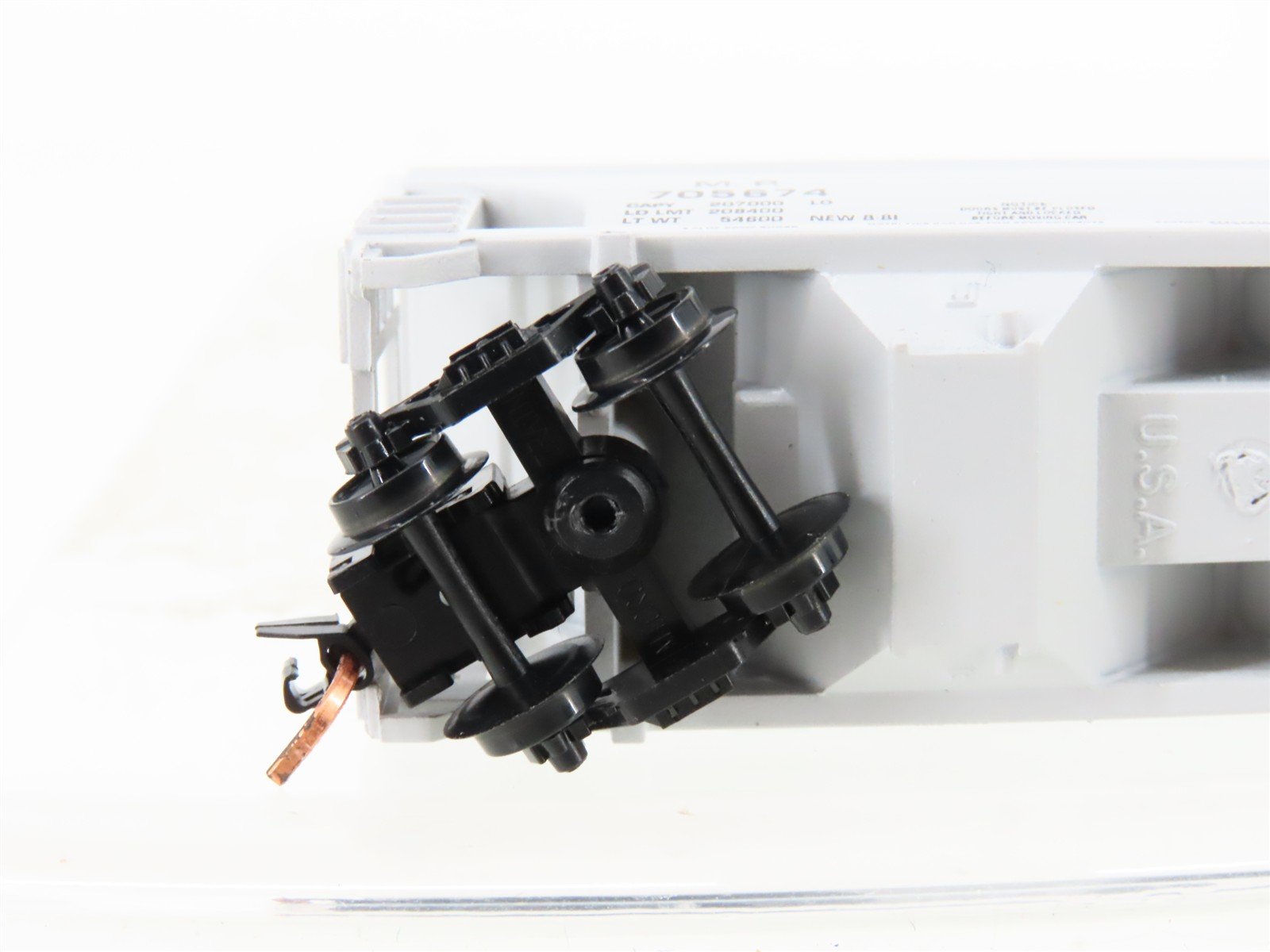 N Scale Atlas MP Missouri Pacific Railroad 2-Bay Covered Hopper #705674