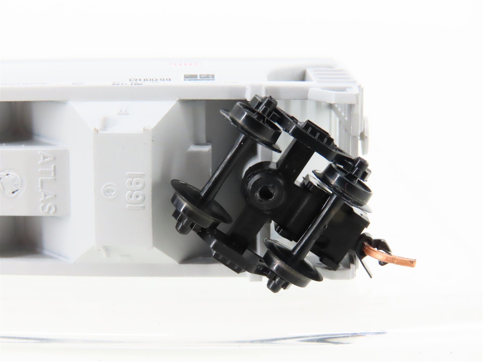 N Scale Atlas MP Missouri Pacific Railroad 2-Bay Covered Hopper #705674