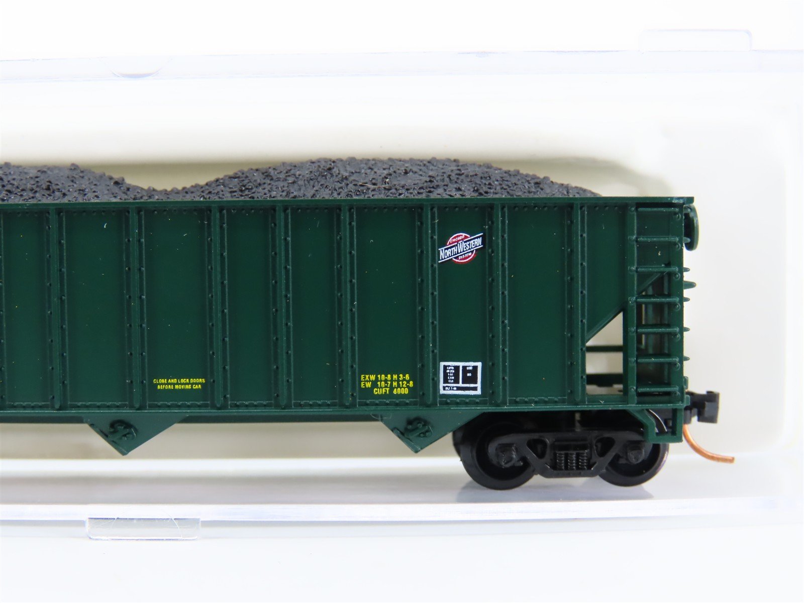 N Scale Atlas CNW Chicago & North Western 3-Bay Open Hopper #135917 w/ Load