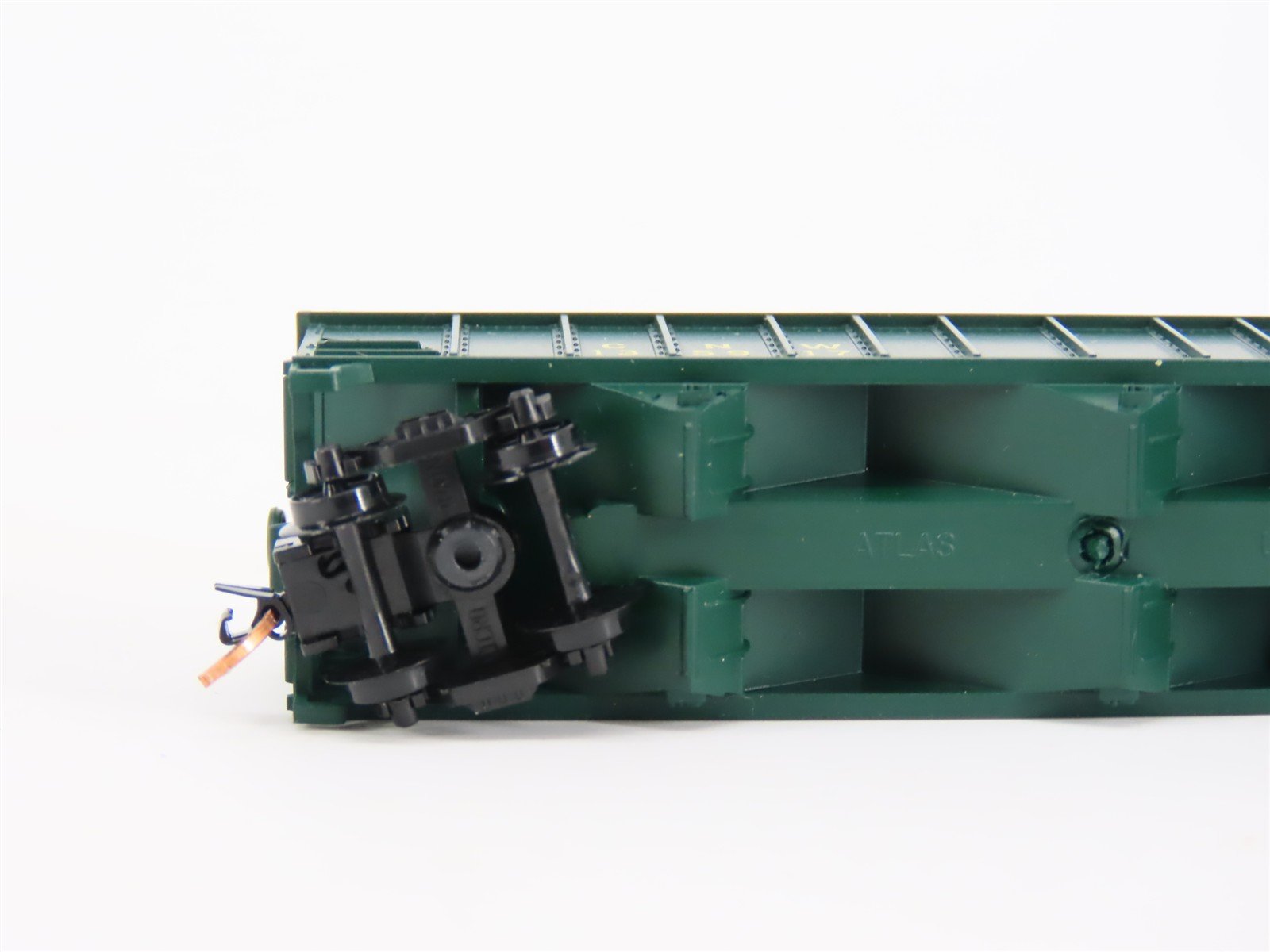 N Scale Atlas CNW Chicago & North Western 3-Bay Open Hopper #135917 w/ Load