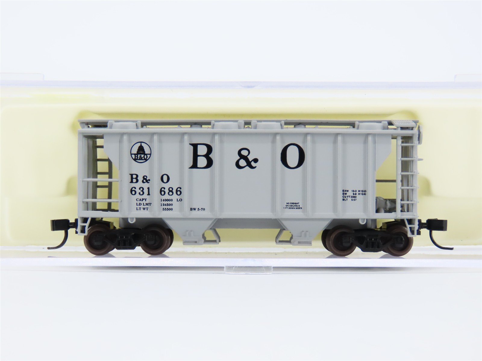 N Scale Atlas B&O Baltimore & Ohio Railroad 2-Bay Covered Hopper #631686