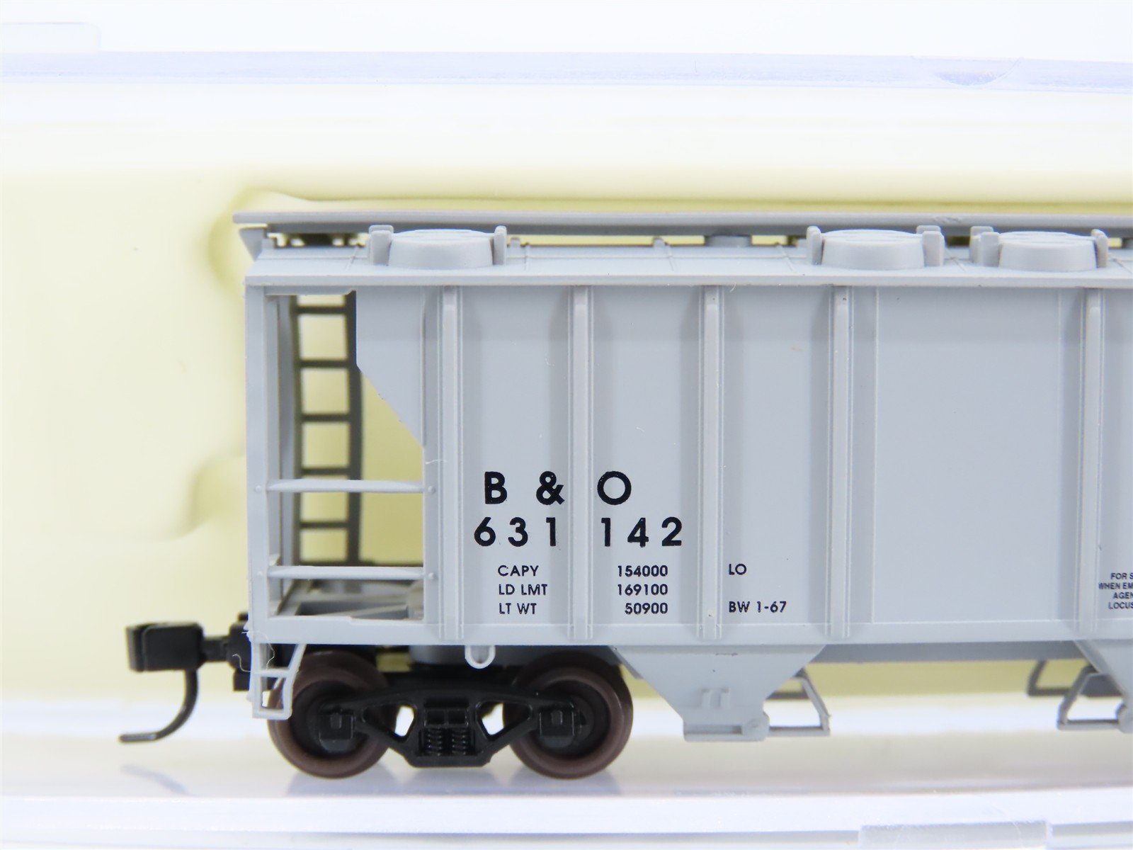 N Scale Atlas B&O Baltimore & Ohio Railroad 2-Bay Covered Hopper #631142