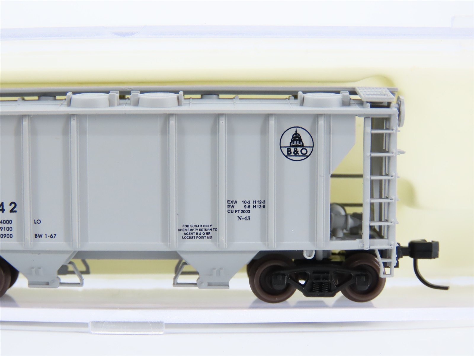 N Scale Atlas B&O Baltimore & Ohio Railroad 2-Bay Covered Hopper #631142