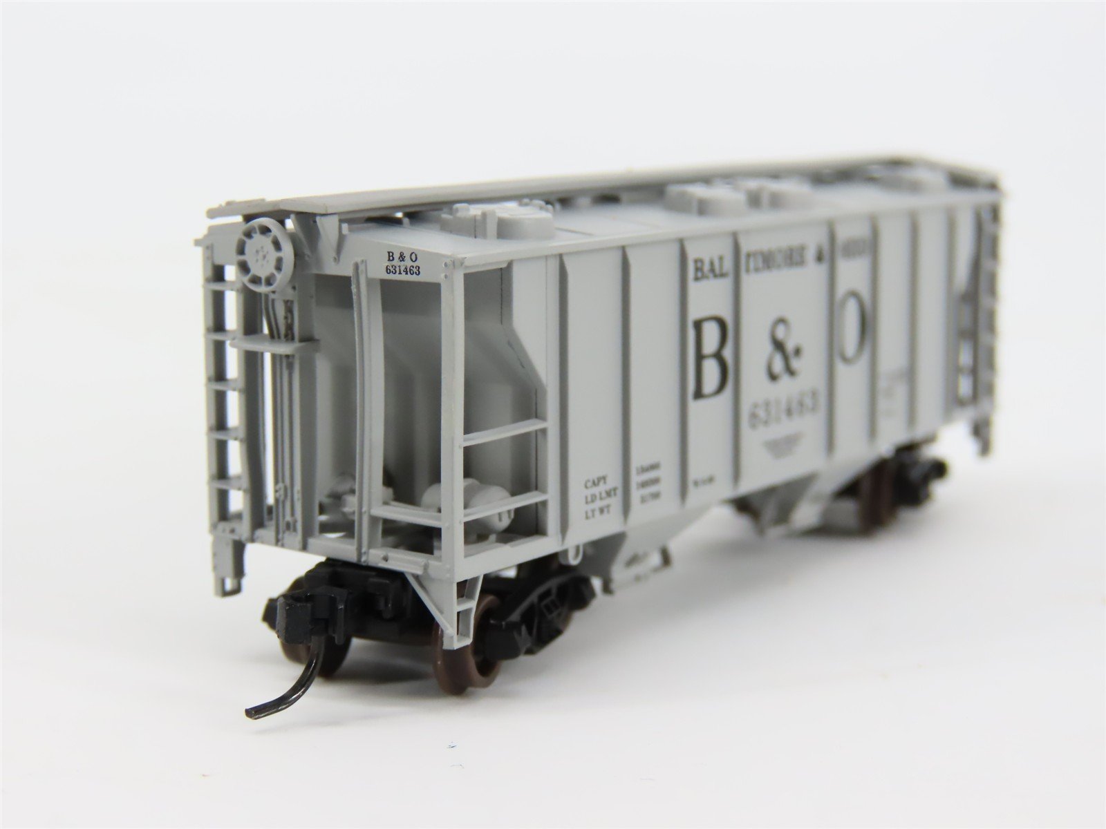 N Scale Atlas B&O Baltimore & Ohio Railroad 2-Bay Covered Hopper #631463