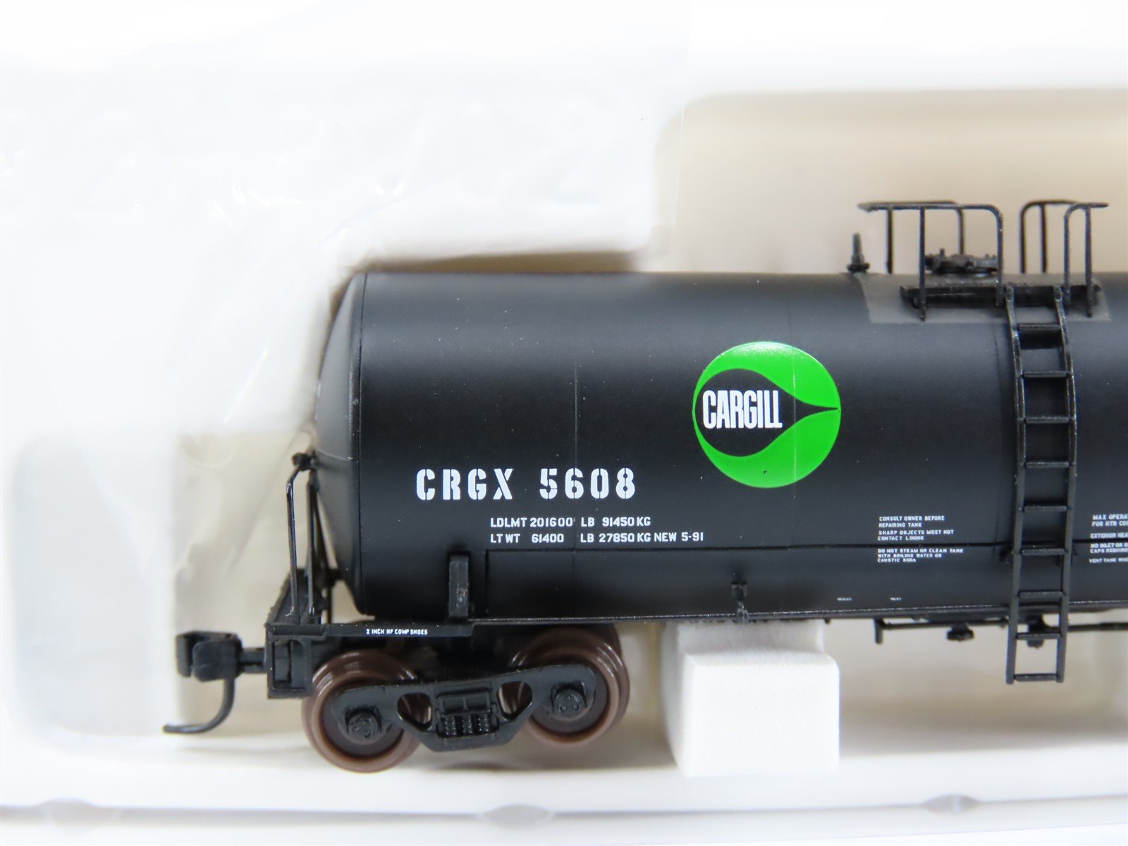 N Scale Atlas 40231 CRGX Cargill 17,600 Gallon Tank Car #5608