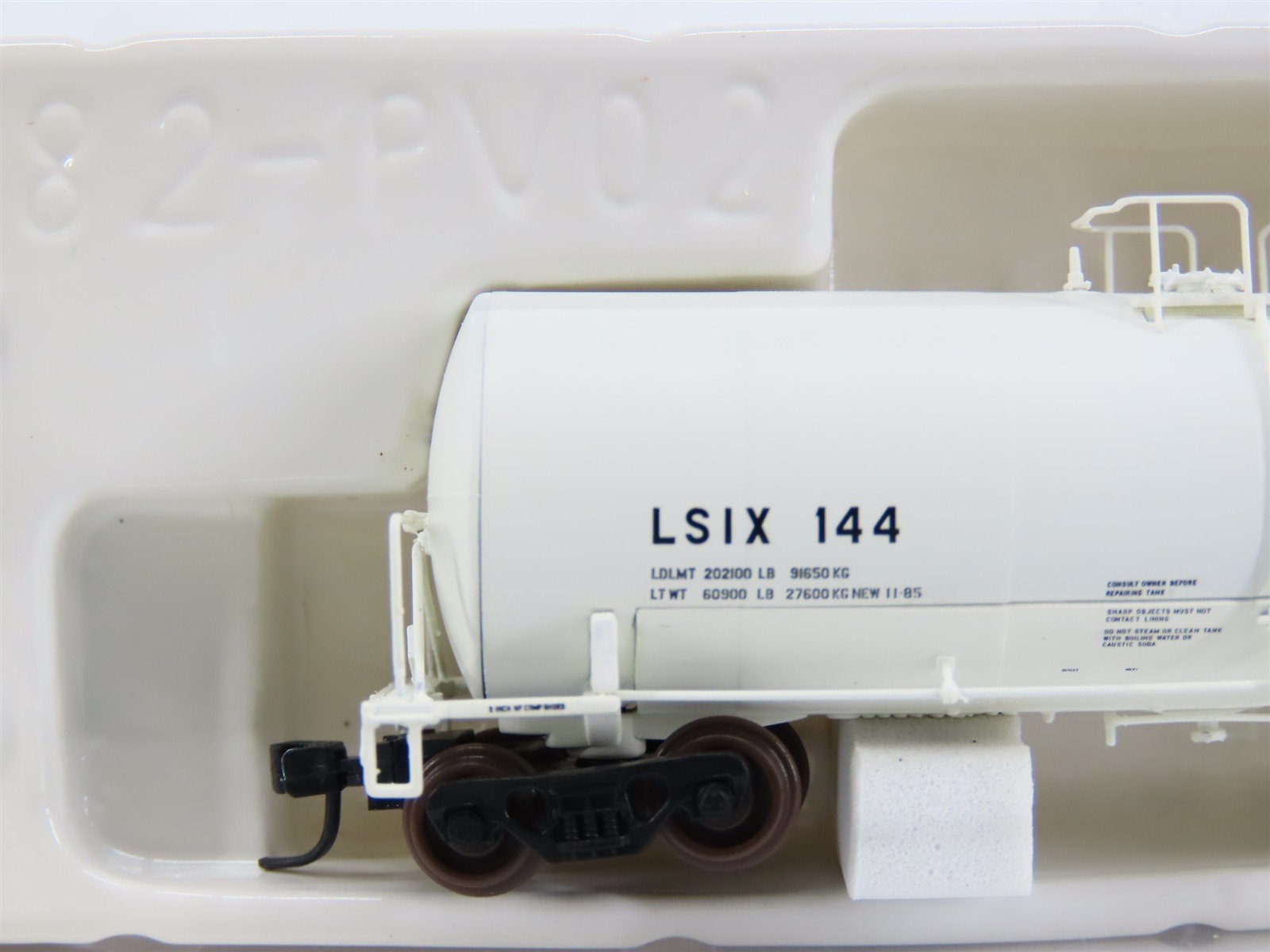N Scale Atlas 40262 LSOX Liquid Sugars 17,600 Gallon Tank Car #144
