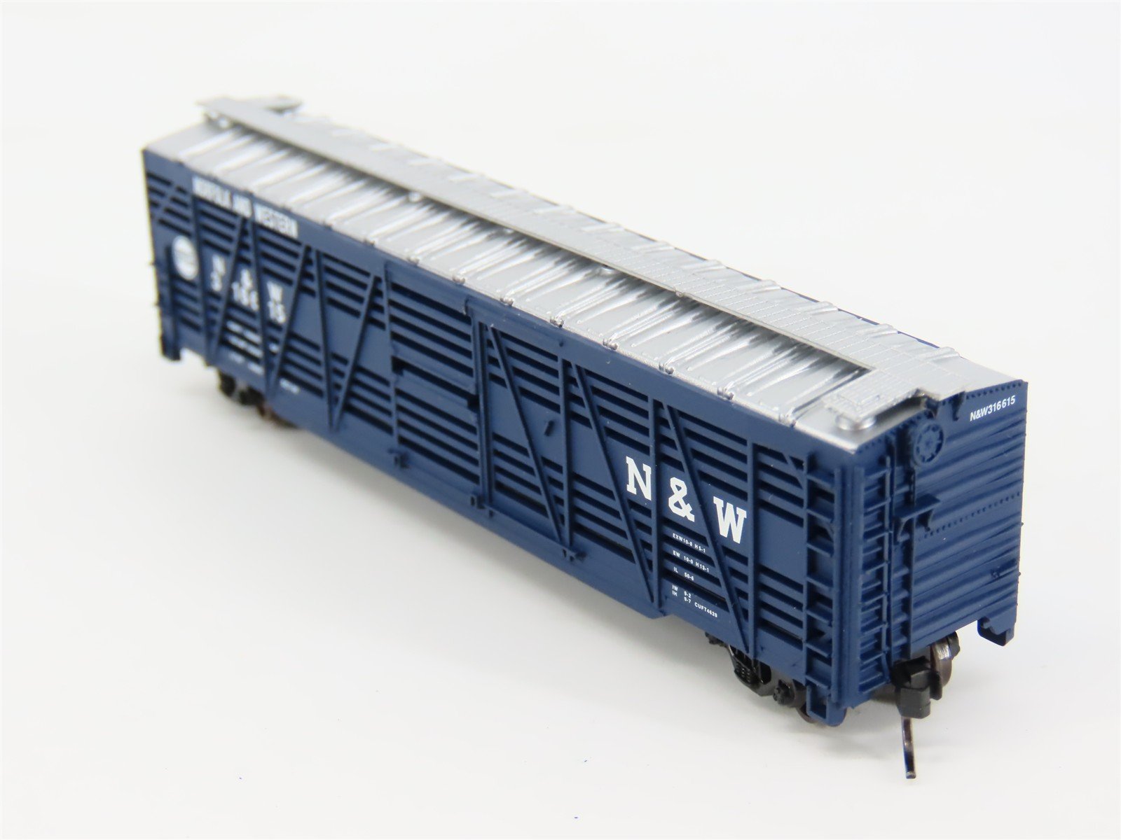 N Scale Atlas 35423 N&W Norfolk & Western Railroad 50' Stock Car #316615