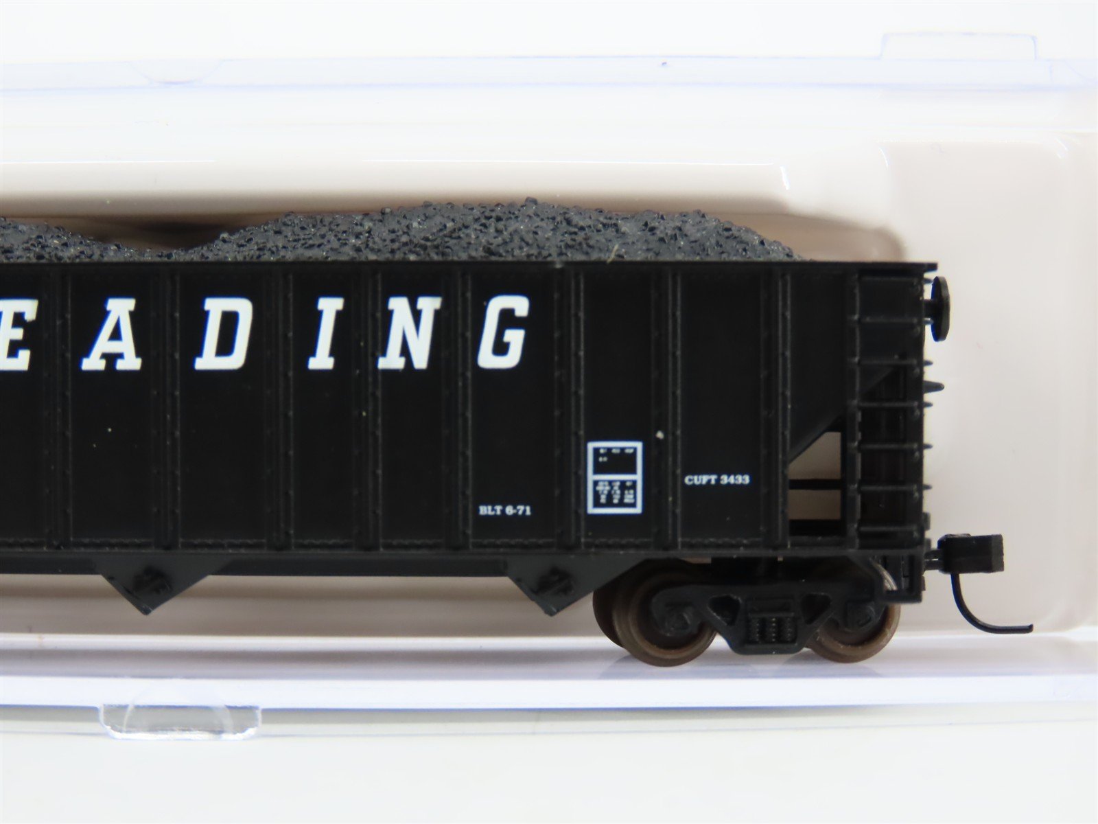N Scale Atlas 32744 RDG Reading 3-Bay Open Hopper #41750 w/ Loads