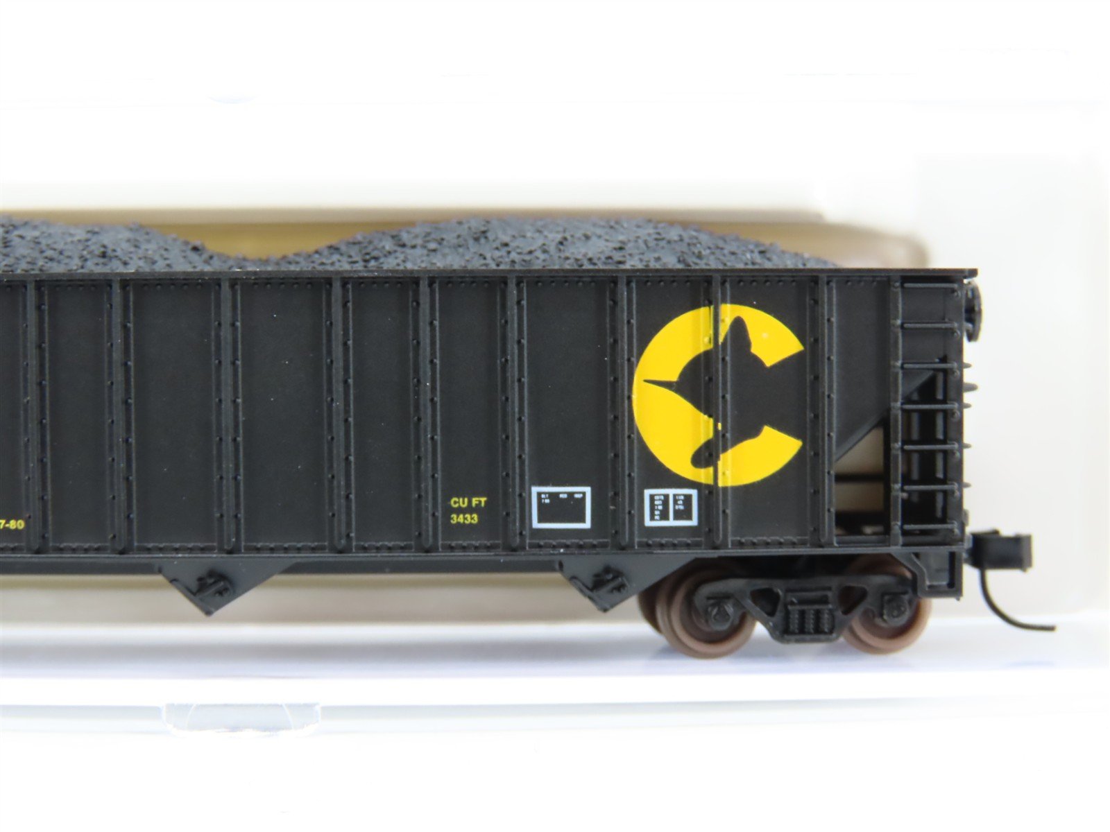 N Scale Atlas 32875 B&O Chessie System 3-Bay Open Hopper #186866 w/ Load
