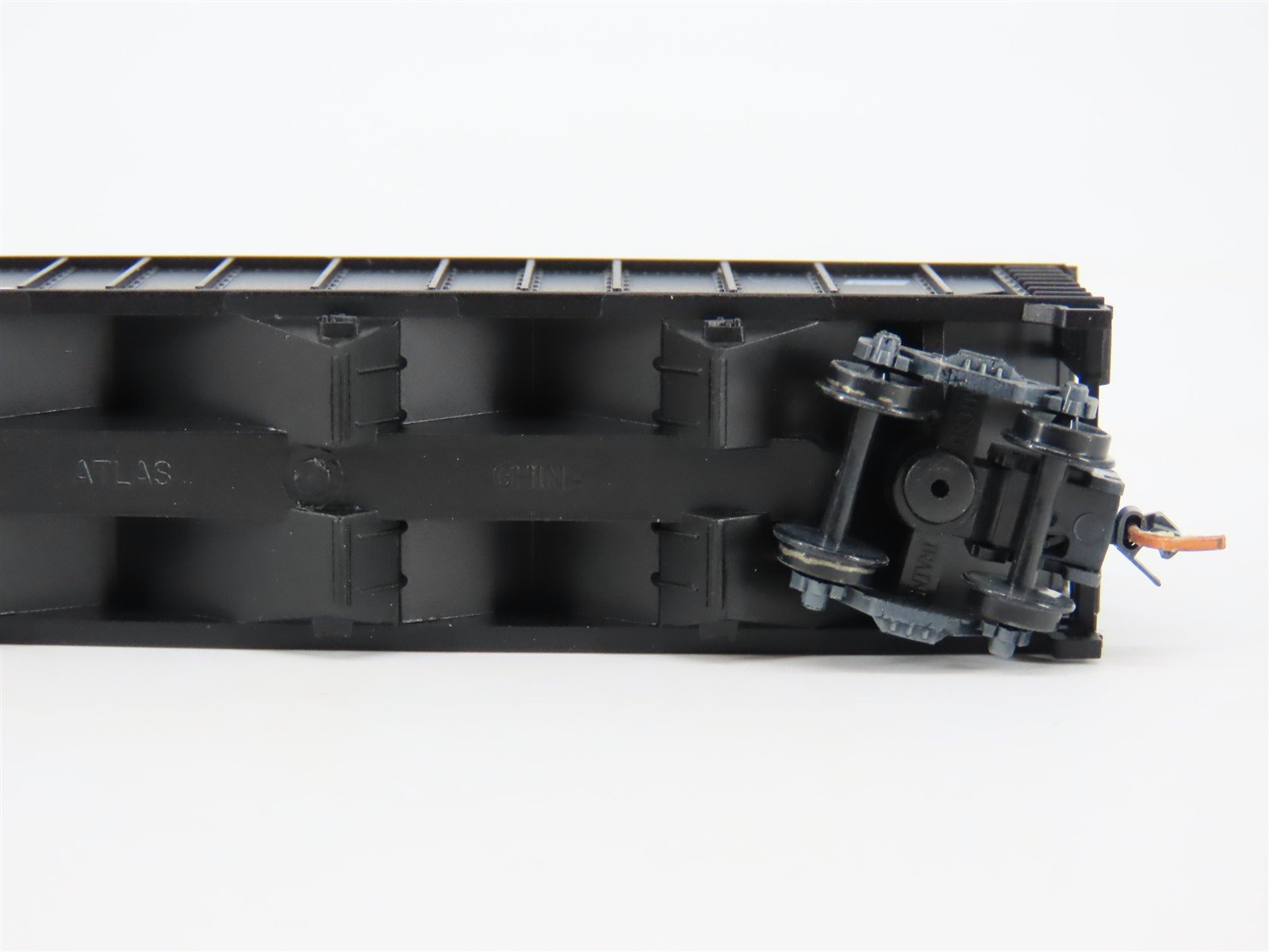 N Scale Atlas 32921 PC Penn Central Railroad 3-Bay Open Hopper #480552 w/ Load