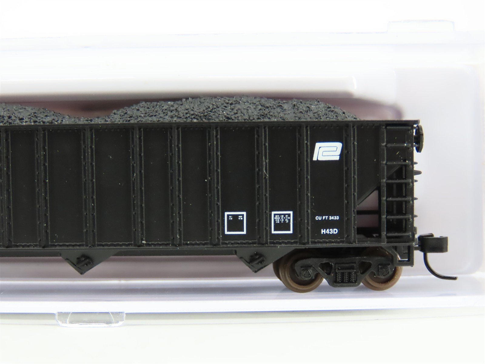 N Scale Atlas 32924 PC Penn Central Railroad 3-Bay Open Hopper #480554 w/ Load