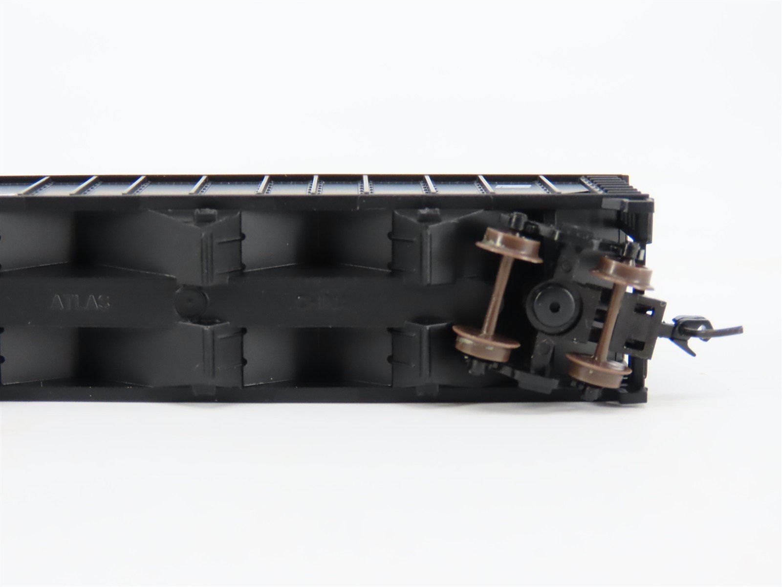 N Scale Atlas 32924 PC Penn Central Railroad 3-Bay Open Hopper #480554 w/ Load