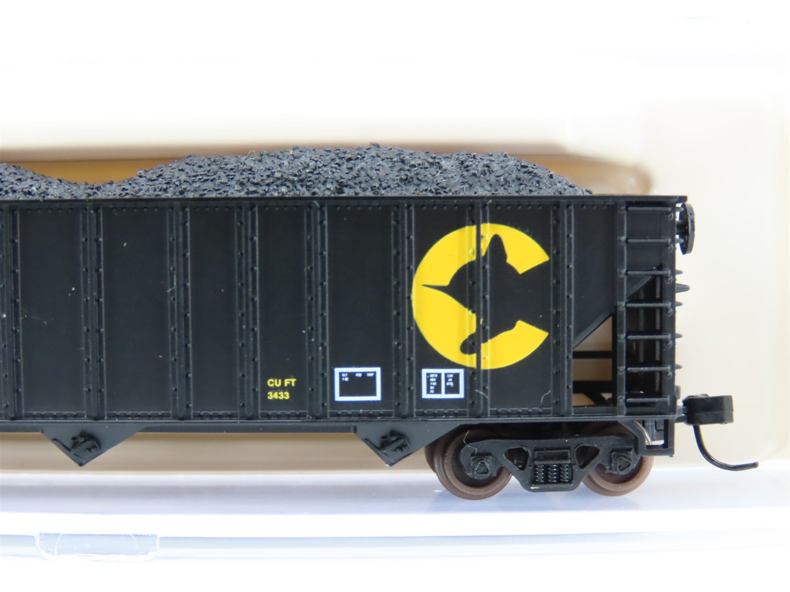 N Scale Atlas 32883 C&O Chessie System 3-Bay Open Hopper #183053 w/ Load