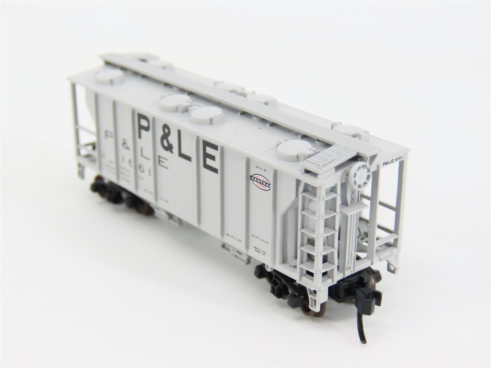N Scale Atlas 31941 P&LE Pittsburgh & Lake Erie 2-Bay Covered Hopper #1661