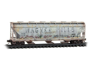 N Micro-Trains MTL 98305105 AEX Andersons 3-Bay Covered Hopper 2-Pack w/Graffiti