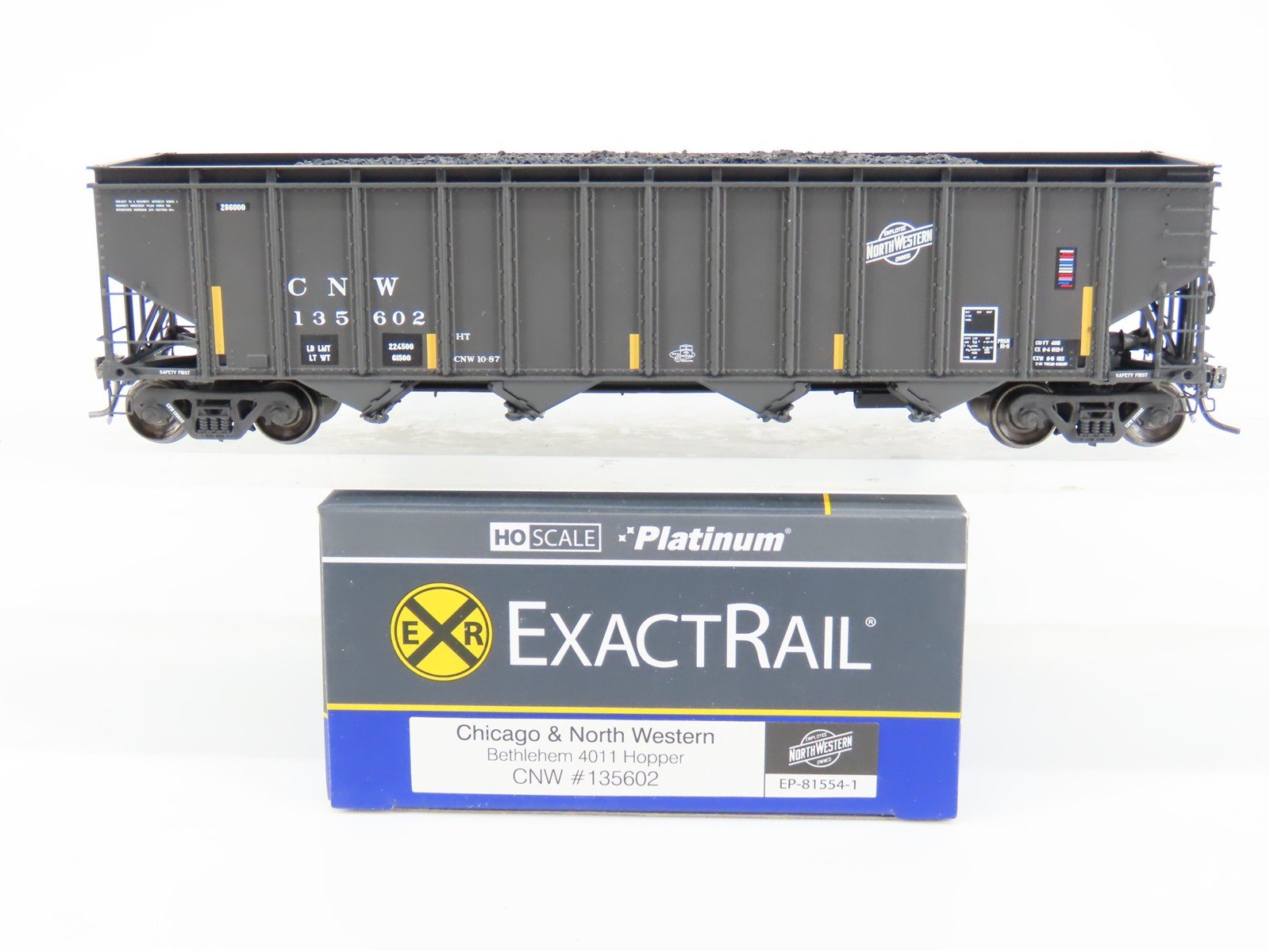 HO ExactRail EP-81554-1 CNW Railway Bethlehem 4011 4-Bay Hopper Car #135602